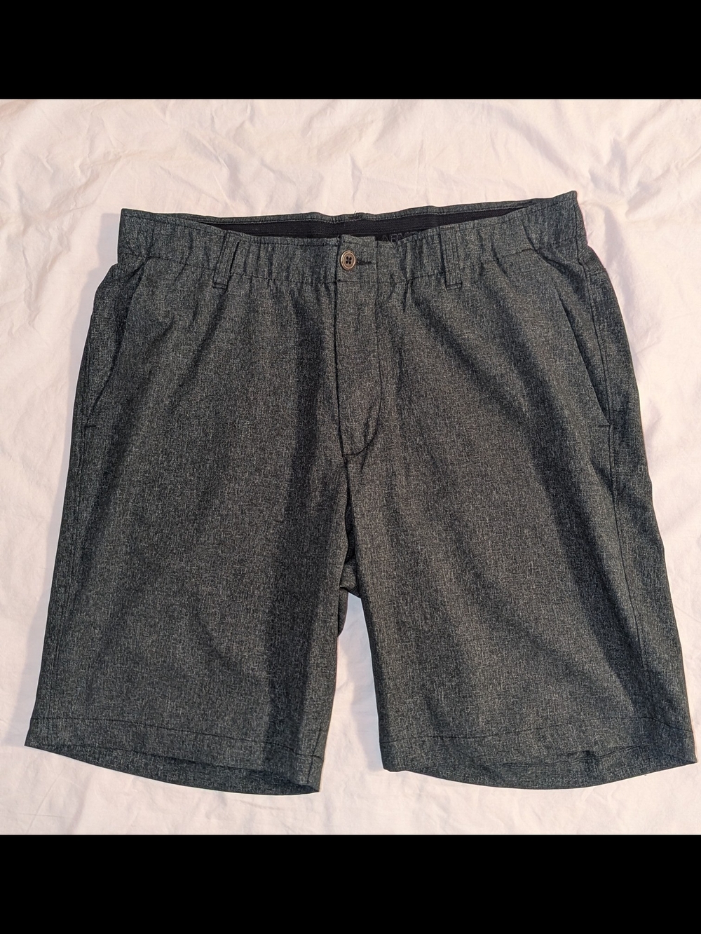 Under Armour UA Shorts Men's 36 Gray Match Play Golf Rubber Grip Waist Chino